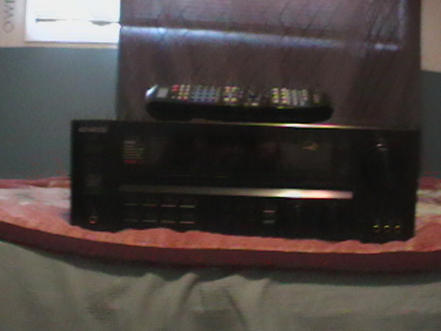Kenwood AV Surround Receiver VR-6070 in Stereo Systems & Home Theatre in Mississauga / Peel Region