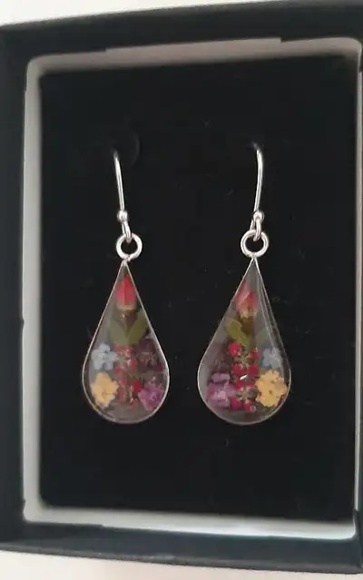 Boxed Floral Drop Earrings NEW, View more