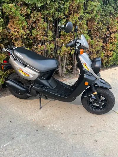 2006 Yamaha BW50. 1014 kms. Wife used it to learn how to ride. I used it as a pit bike. Great little...