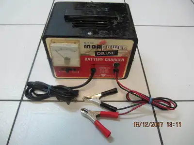 ClassicCanadian Tire MorpowerBatteryCharger Mod 11-1518 Cir1970s, View more