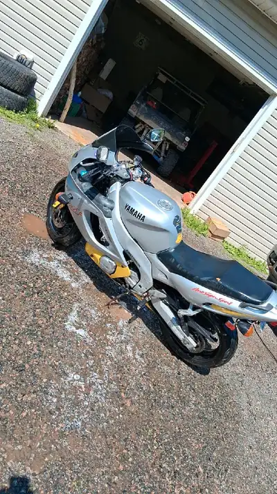 Yamaha Motorcycle, a true classic from 1996 yzf600r * Make: Yamaha * Year: 1996 * Kilometers: 60732...