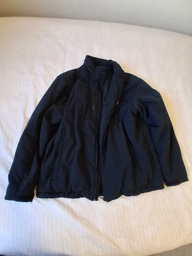 CX2 men snow Jacket XL in Men's in Edmonton - Image 2