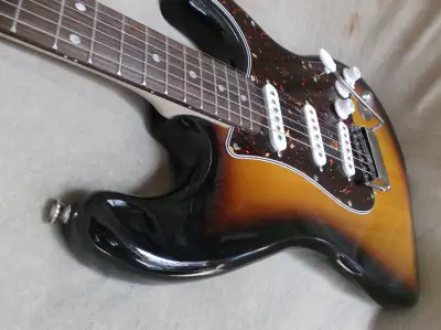 Fender starcaster strat 60s burst Pas d échange- No trade