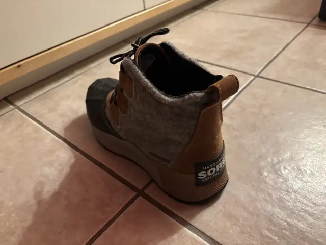 Bottes d’hiver SOREL pour femmes  in Women's - Shoes in Longueuil / South Shore - Image 4