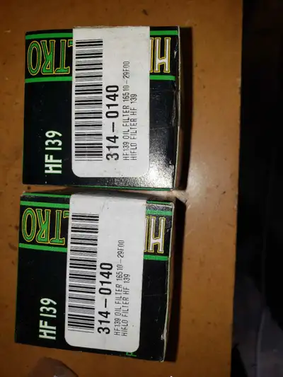 Oil filter for 400cc atv 2 of them Suzuki ltz Arctic cat Dvx Kawasaki kfx