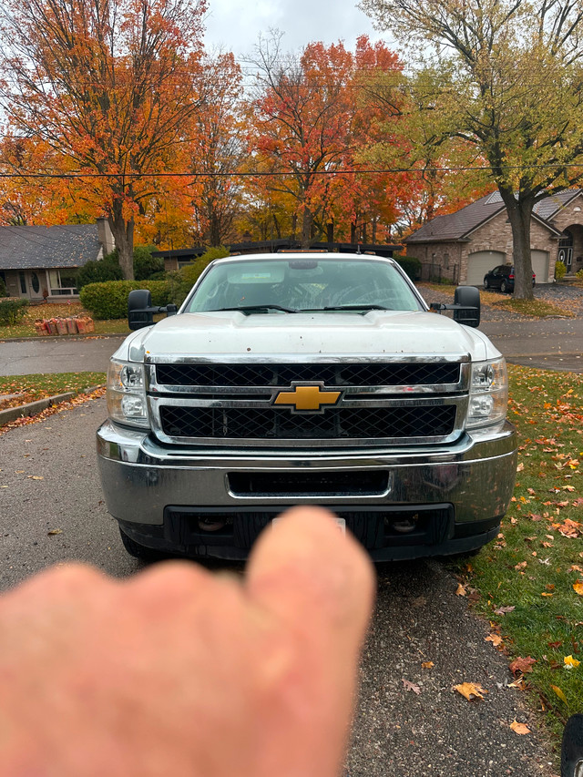 FOR SALE 2013 Chev 3500HD in Cars & Trucks in London - Image 2