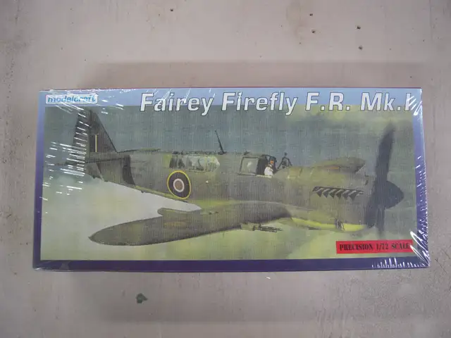 Plastic Models – aircraft one in Hobbies & Crafts in Red Deer - Image 5