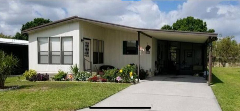 2/2 mobile home in sunny Lakeland,Florida in  55+ Park in Houses for Sale in Mississauga / Peel Region