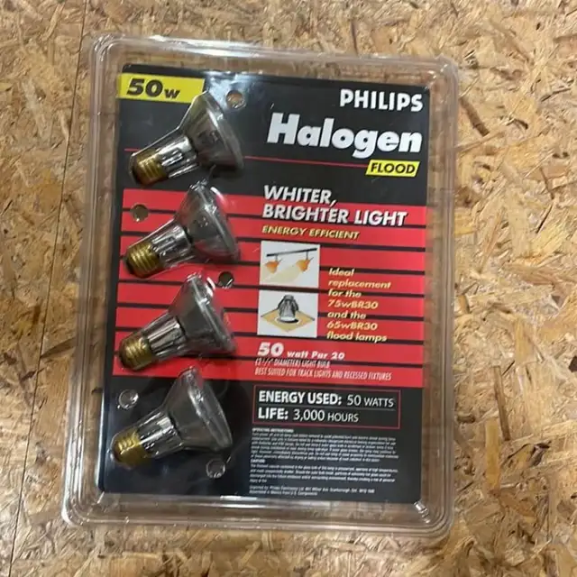 Flood Light bulbs (3 pack) Par 20, 50 Watts in Indoor Lighting & Fans in Ottawa - Image 2