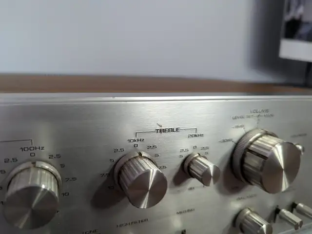Vintage Pioneer 8100 integrated amplifier c. 1974 in Stereo Systems & Home Theatre in Calgary - Image 5