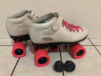 Riedell R3 Cayman Rollerskates