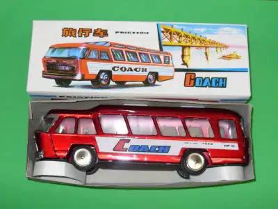 Modèle Vintage...De ma collection...Autobus flambant neuf dans boîte...Tout métal...Moteur mécanique...
