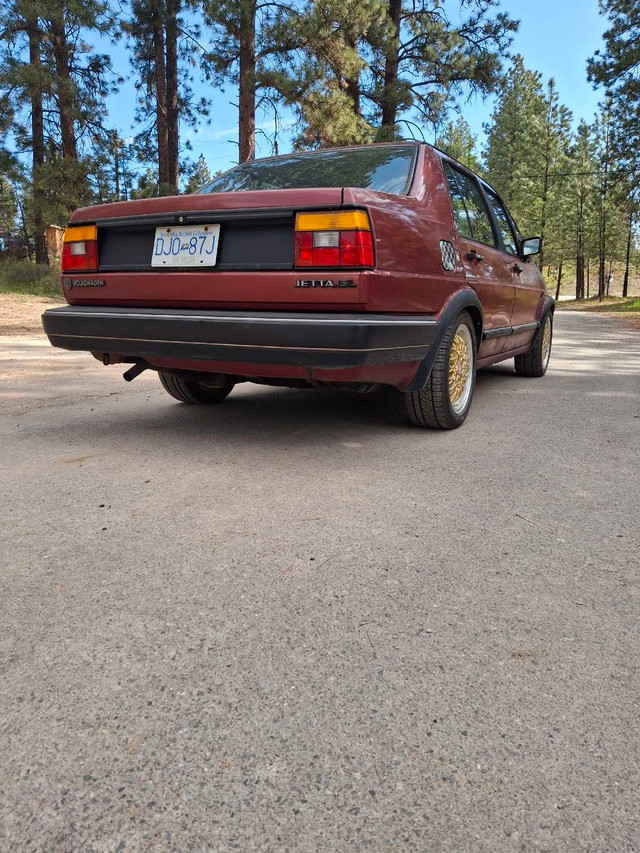 1987 VW Jetta 1.8 gas 5 speed  in Cars & Trucks in Cranbrook - Image 3