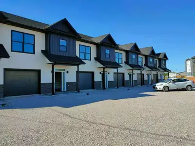 3-Bedroom Townhouse for Rent in Stratford – Available Sept. 1 $2,300/month – Water Included Spacious...