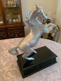 HORSE STATUE WITH BASE - 15 3/4” HT.
