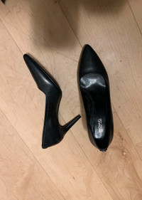 Michael Kors black heels