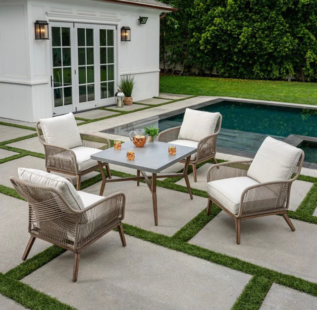 Hampton Bay Luxley 5-Piece All-Weather Wicker String Patio Chat  in Patio & Garden Furniture in Mississauga / Peel Region - Image 3