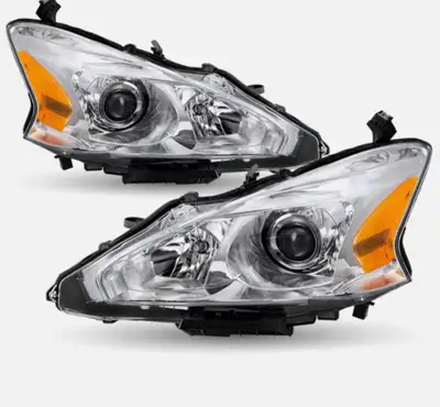 Headlight housing for 2013 Nissan Altima car got spare for car