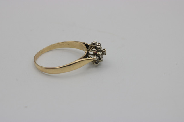 Size 10 1/2 14k yellow and white gold cluster ring (#4735) in Other in City of Halifax - Image 3