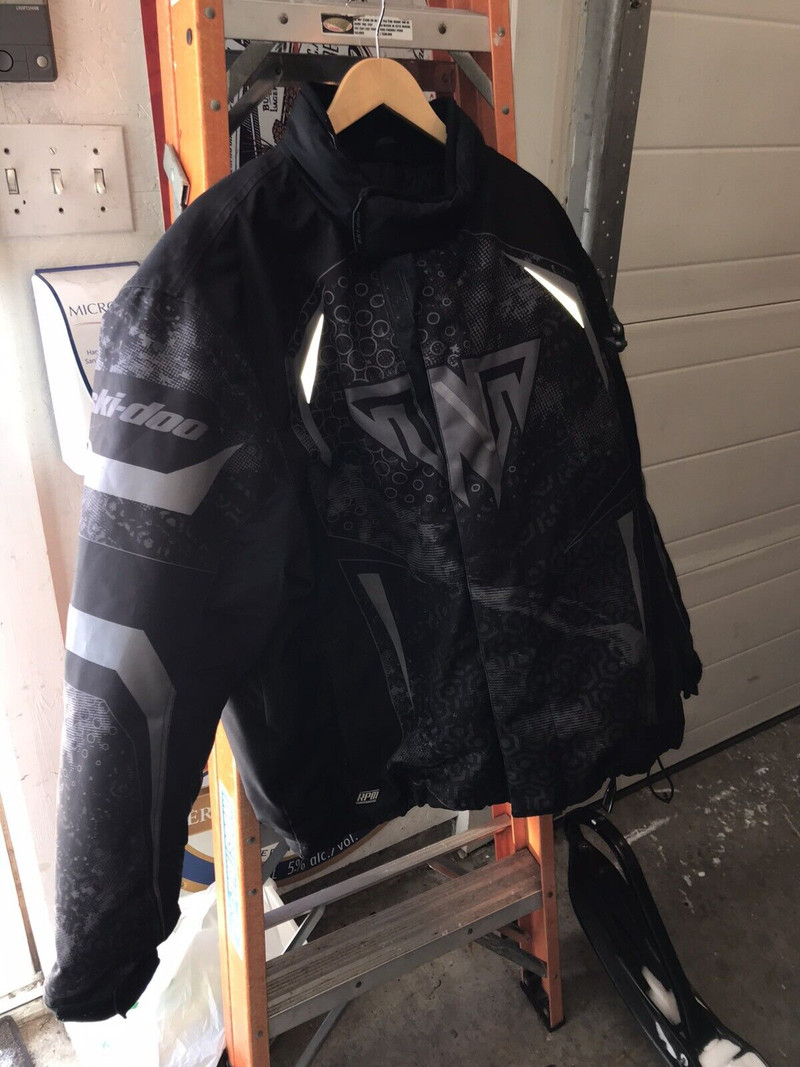 2 XL BRP Snowmobile/ ATV jacketj | Snowmobiles | Annapolis Valley | Kijiji