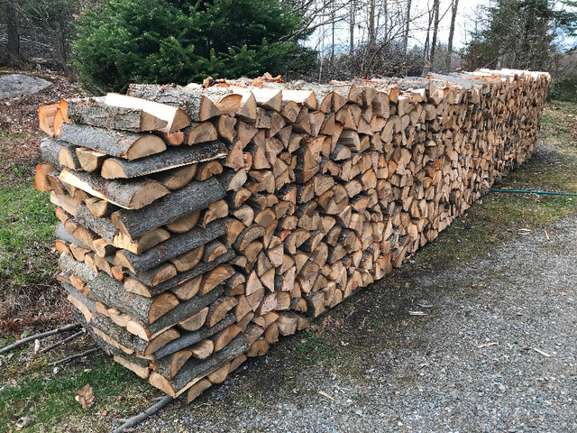 3 ou 6 cordes de bois de chauffage à Windsor dans Foyers & bois de Chauffage  à Sherbrooke