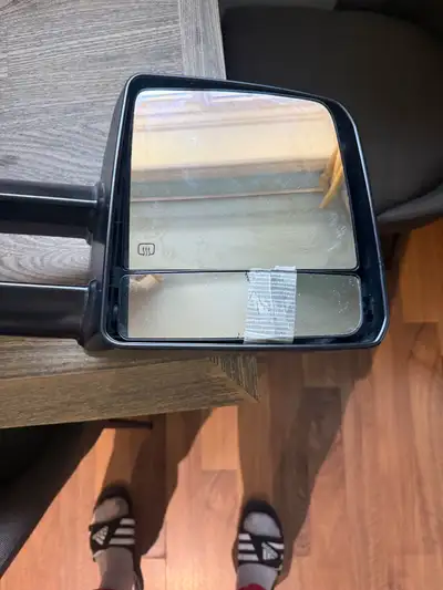 Passenger side mirror off a 2013 Toyota Tundra. Includes integrated turn signal. Heated mirror. Smal...