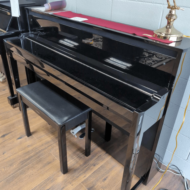 Yamaha NU1X Avant-Grand - Piano électronique dans Pianos et claviers  à Lévis