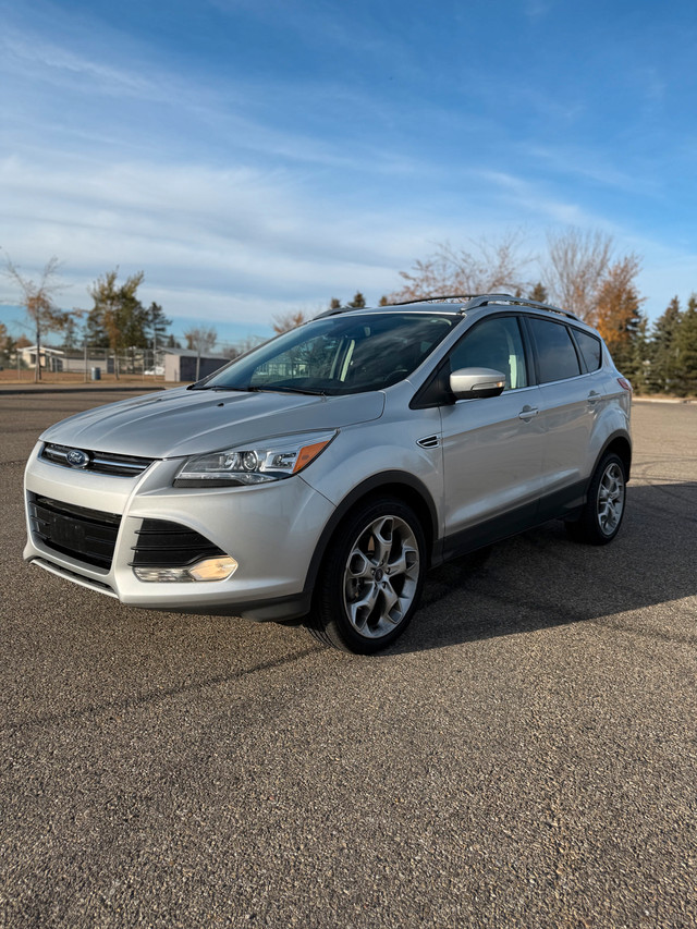 2013 Ford Escape Titanium  in Cars & Trucks in Edmonton