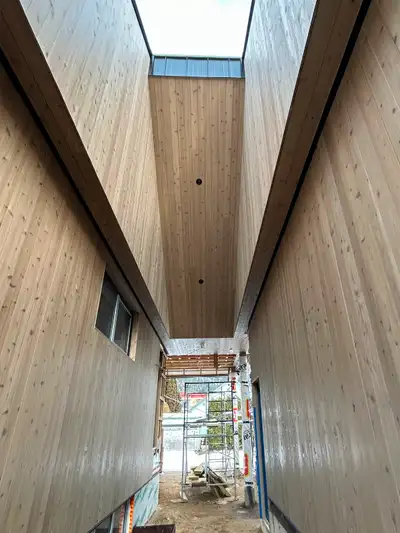 Contracting looking to find more work for spring/summer. Specialize in -Framing -Finish carpentry -d...