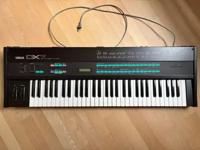 Yamaha DX7 Synthesizer, View more