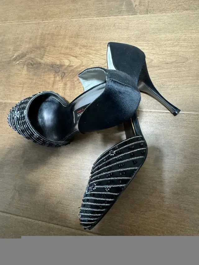 Town Shoes - Heels in Women's - Shoes in City of Toronto - Image 3