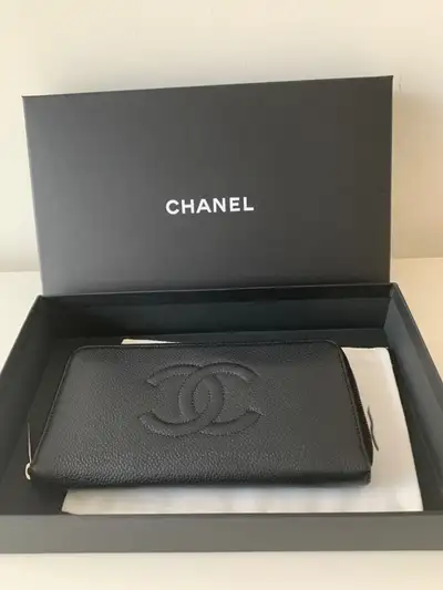 CHANEL CLASSIC LONG ZIPPY WALLET, View more
