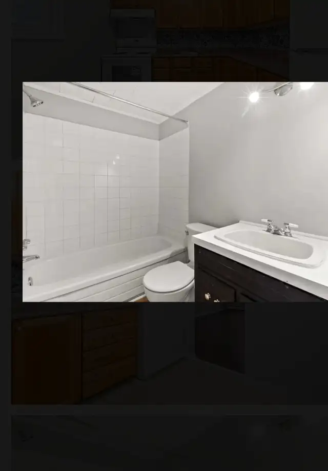 Private room for rent for girls in Room Rentals & Roommates in Truro - Image 4