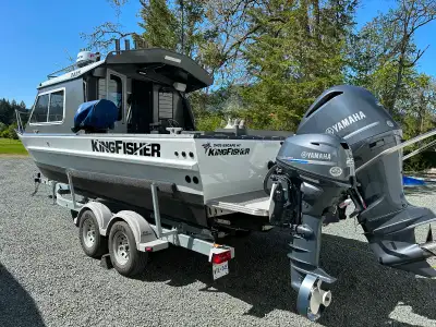 2021 KingFisher 2425 Hardtop Escape from KingFisher Boats, a well-equipped aluminum fishing and crui...