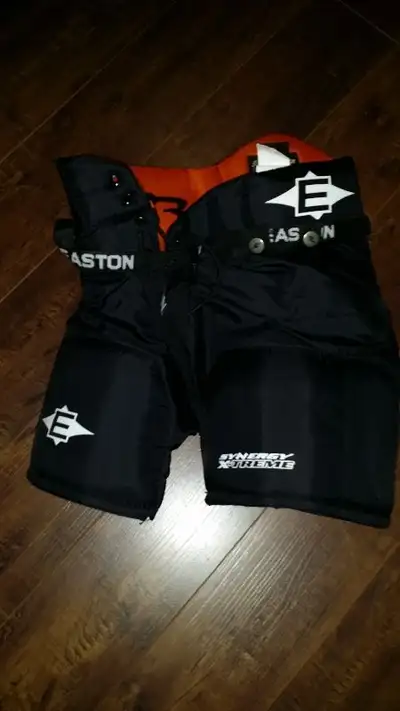 Easton Synergy X-treme Hockey Pants Youth Small, View more