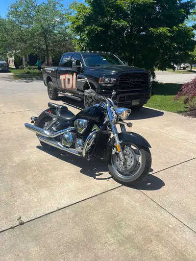 2005 VTX 1300R 51000 kms Bikes is in great shape Selling as is