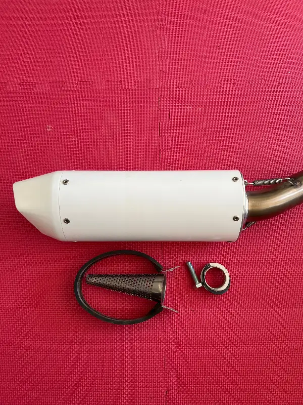 Kawasaki ZX 6 r 636 GPR Performance Exhaust System Slip on Pipe in Other in Barrie - Image 3