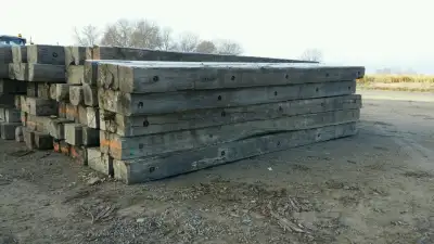 Good Used Crane Mats 12" thick x 4' Wide x 20' Long ~3000 lbs each Please contact for more info. cra...