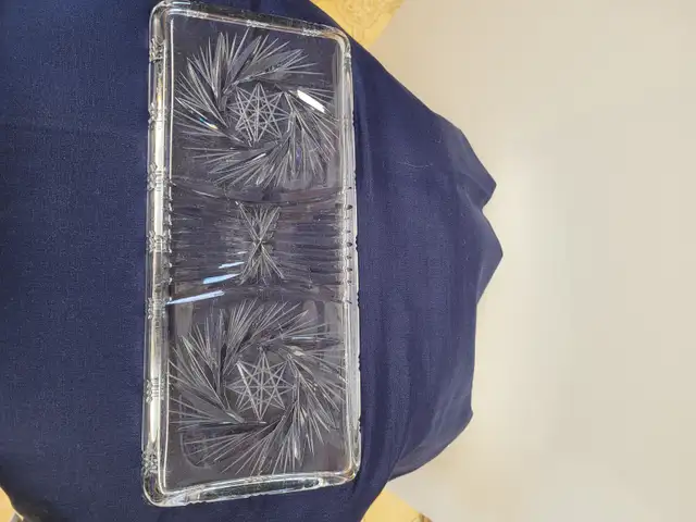VTG Bohemian “Pinwheel” Crystal Serving Platter/Tray in Arts & Collectibles in Dartmouth - Image 6