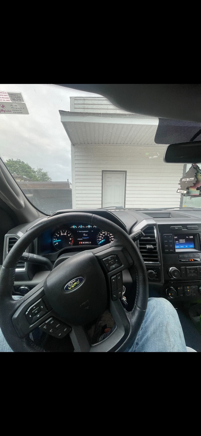 2015 ford f150 ecoboost 4x4 in Cars & Trucks in Kitchener / Waterloo - Image 3