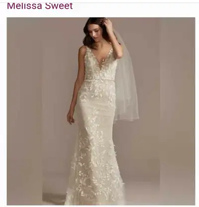Melissa Sweet 3D leaves size 6. Beautiful dress at a great price for your special day!