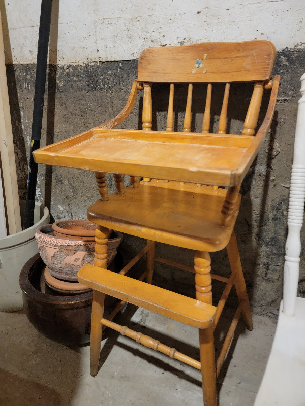 Wooden Chairs, High Chair, Bar Stool, Bankers - PRICES IN DESC. in Chairs & Recliners in City of Halifax - Image 4