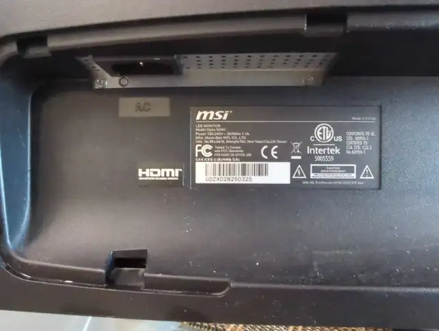 écran MSI 24 p pour pièce in Monitors in Laval / North Shore - Image 5