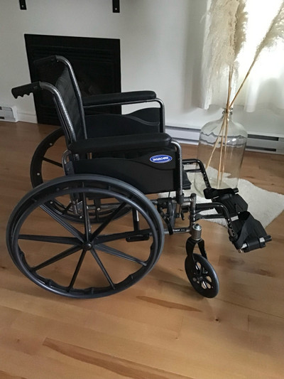 **NEUF** Fauteuil roulant 