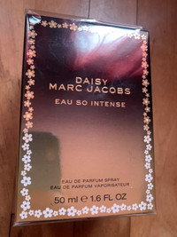 Marc Jacobs eau de parfum daisy 50 ml NEUF scellé NEW sealed