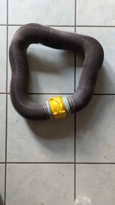 New 8'. 3" RV Sewer Dump Drain Hose Kit
