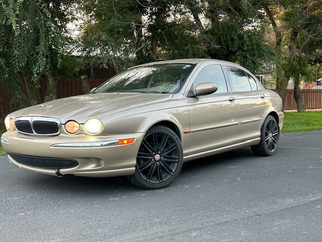 2002 Jaguar X Type in Cars & Trucks in Lethbridge