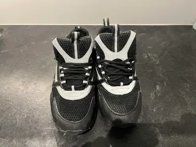 Chaussure b22, View more