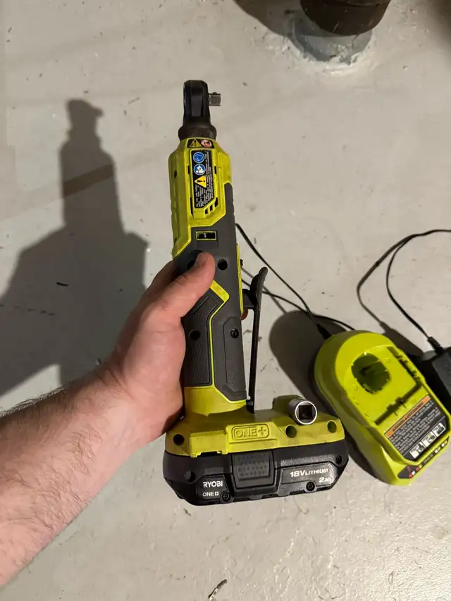 RYOBI P344 18V ONE+ 3/8-inch Compact Power Ra in Power Tools in Petawawa - Image 4