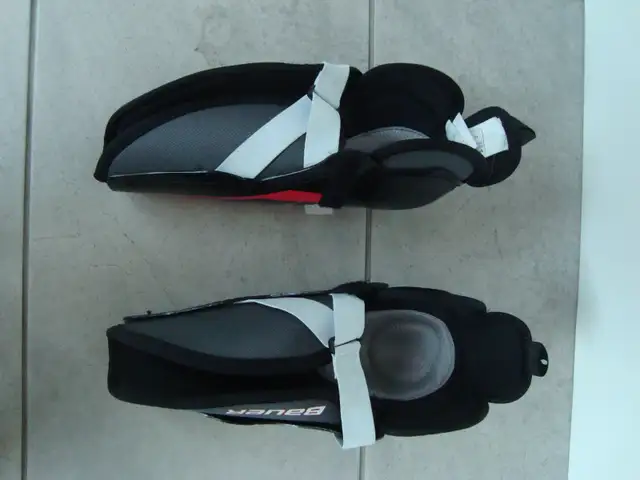 Jambière hockey Bauer enfant S18 lil sport in Hockey in Drummondville - Image 4